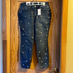 Judy Blue NWT 16w plus size star embroidered high rise skinny